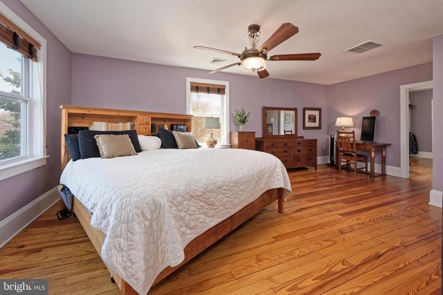 4048 RECTORTOWN RD, Marshall, VA 20115