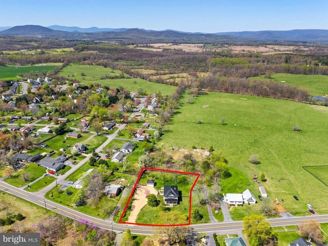 4048 RECTORTOWN RD, Marshall, VA 20115