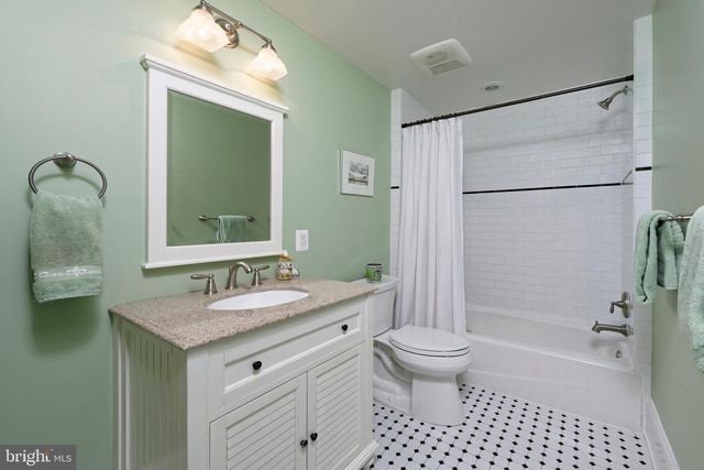 4048 RECTORTOWN RD, Marshall, VA 20115