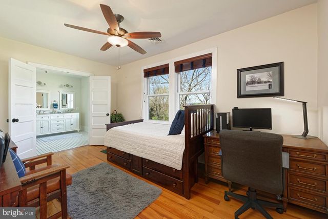 4048 RECTORTOWN RD, Marshall, VA 20115