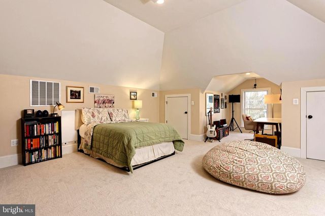 4048 RECTORTOWN RD, Marshall, VA 20115