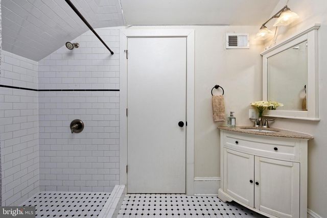 4048 RECTORTOWN RD, Marshall, VA 20115