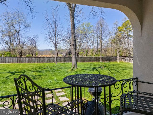 4048 RECTORTOWN RD, Marshall, VA 20115