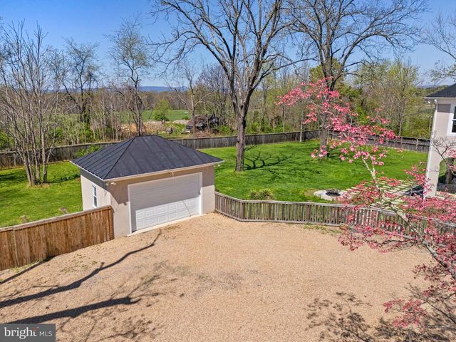 4048 RECTORTOWN RD, Marshall, VA 20115