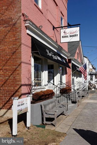 4048 RECTORTOWN RD, Marshall, VA 20115