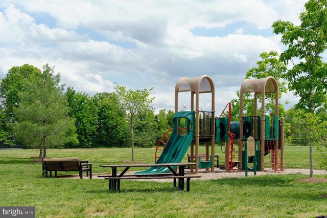 4048 RECTORTOWN RD, Marshall, VA 20115