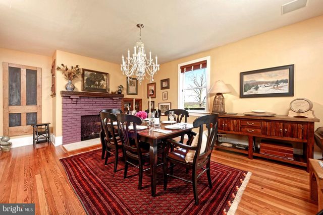 4048 RECTORTOWN RD, Marshall, VA 20115