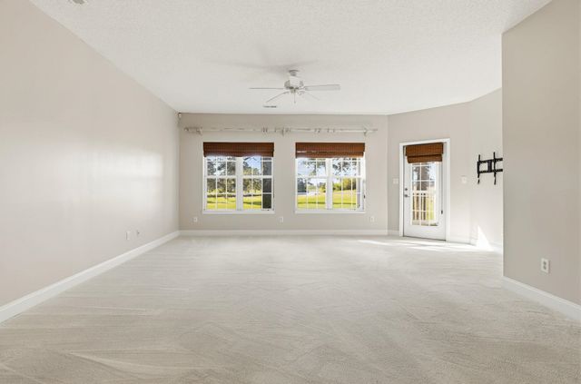 5049 Glenbrook Dr Apt 204, Myrtle Beach, SC 29579