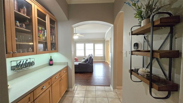 16 Mary Lou Court, Mansfield, TX 76063