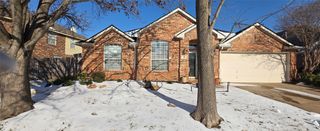 16 Mary Lou Court, Mansfield, TX 76063
