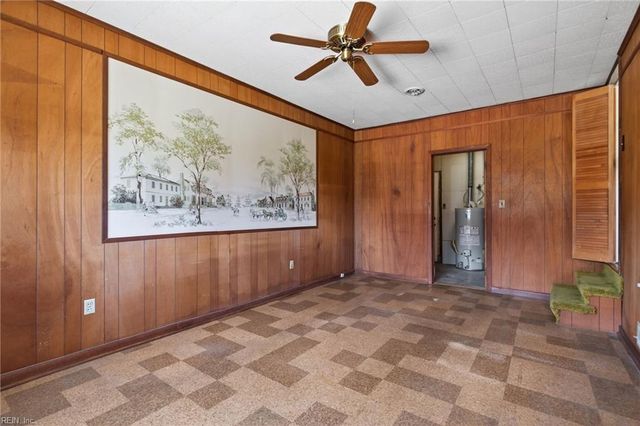 8052 Lynnbrook DR, Norfolk, VA 23518