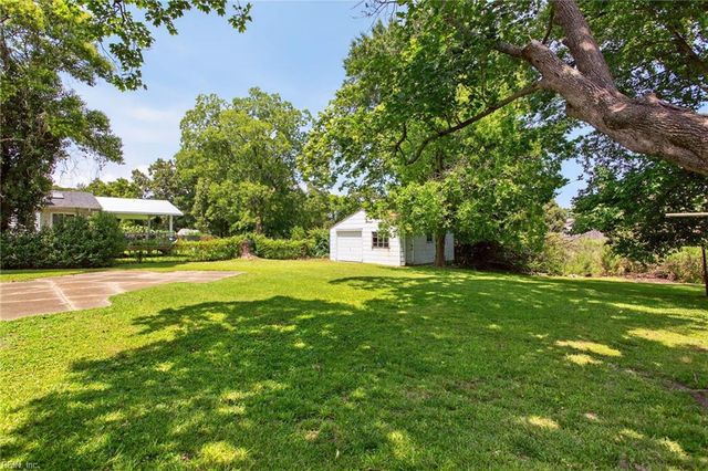 8052 Lynnbrook DR, Norfolk, VA 23518