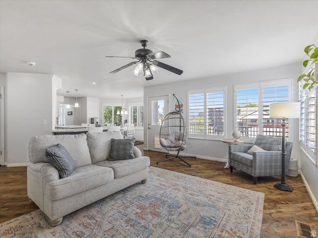 9583 S SWALLOWTAIL CIR, South Jordan, UT 84095