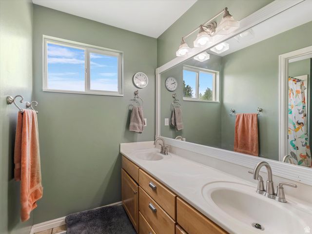 9583 S SWALLOWTAIL CIR, South Jordan, UT 84095