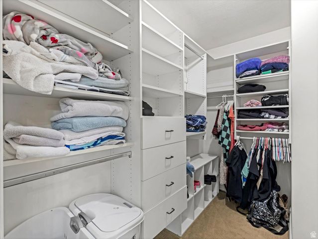 9583 S SWALLOWTAIL CIR, South Jordan, UT 84095