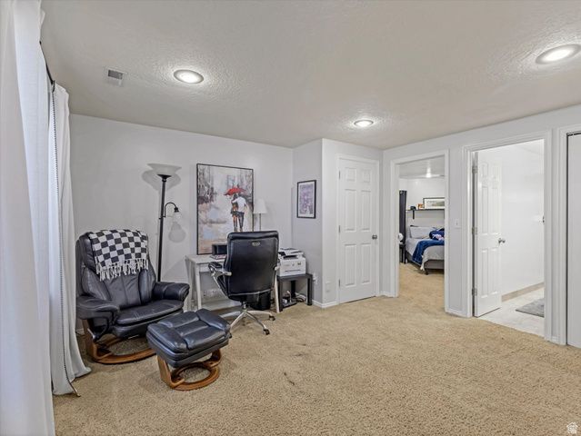 9583 S SWALLOWTAIL CIR, South Jordan, UT 84095