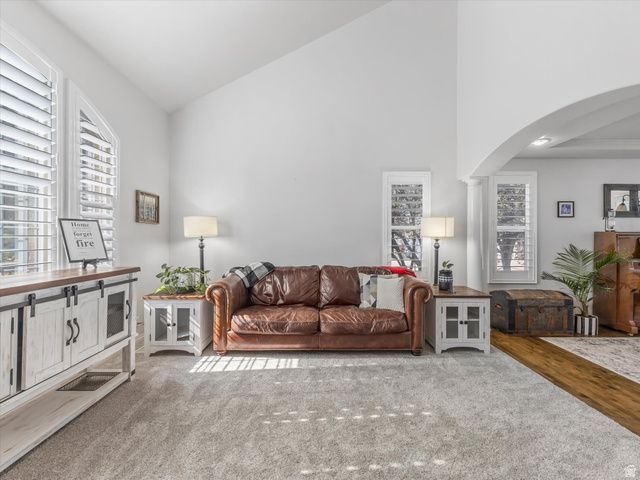 9583 S SWALLOWTAIL CIR, South Jordan, UT 84095