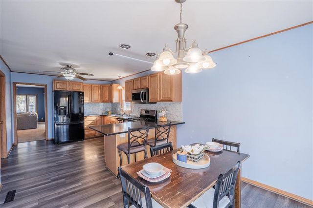 121 W Oak Street, Stanley, WI 54768