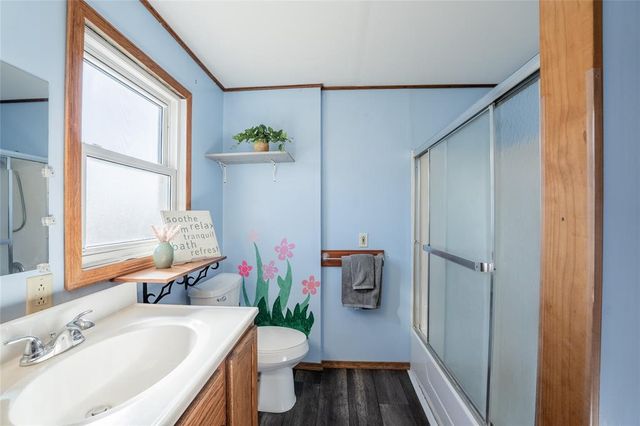 121 W Oak Street, Stanley, WI 54768