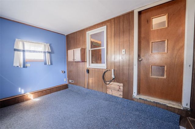 121 W Oak Street, Stanley, WI 54768