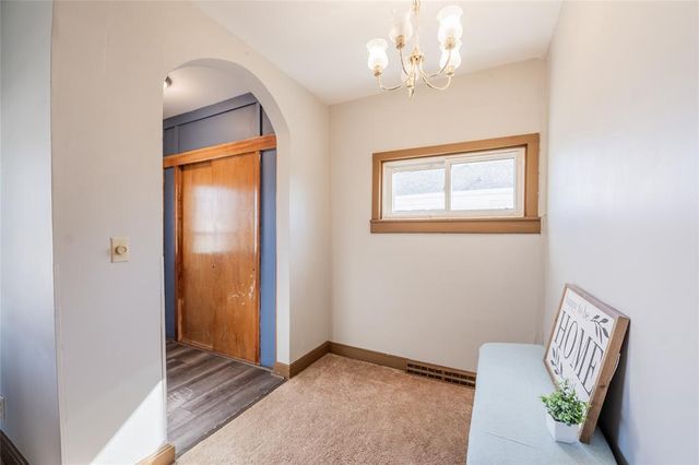 121 W Oak Street, Stanley, WI 54768