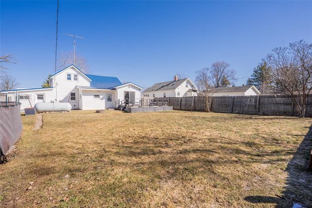 121 W Oak Street, Stanley, WI 54768