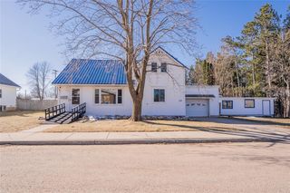121 W Oak Street, Stanley, WI 54768