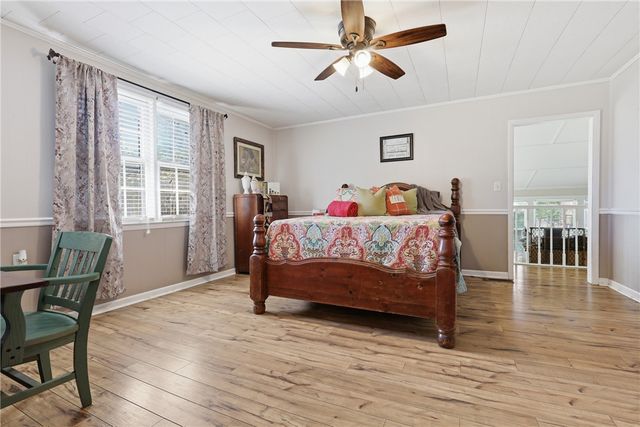 520 S Spring Street, Walhalla, SC 29691