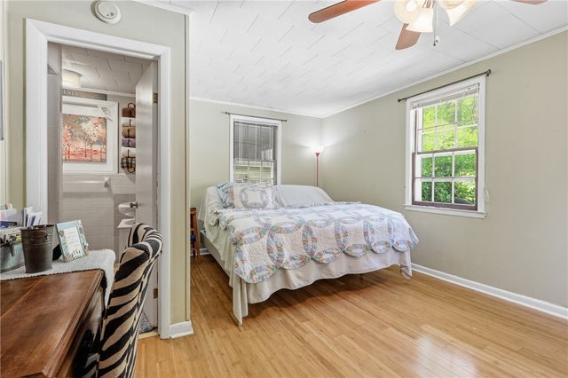 520 S Spring Street, Walhalla, SC 29691