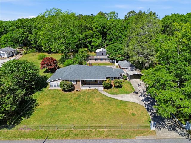 520 S Spring Street, Walhalla, SC 29691