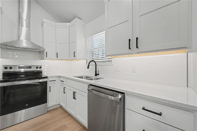 88 Stoneykirk Drive, Bella Vista, AR 72715