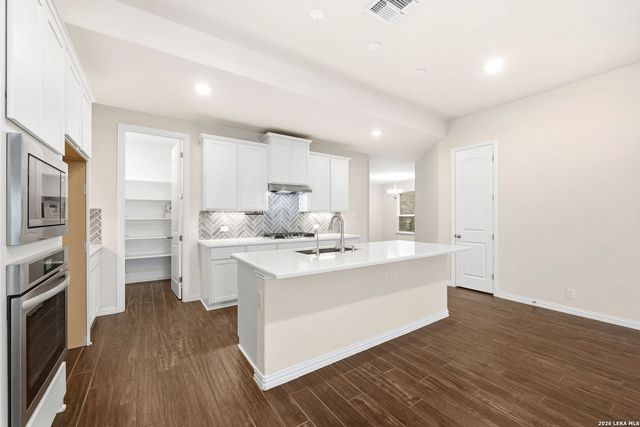 1708 Kneupper Farm, New Braunfels, TX 78132