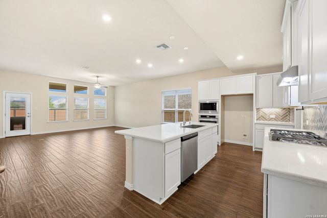 1708 Kneupper Farm, New Braunfels, TX 78132