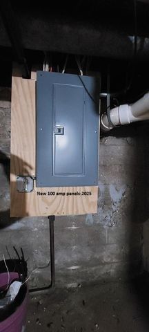 129 S Church Street, Whitewater, WI 53190