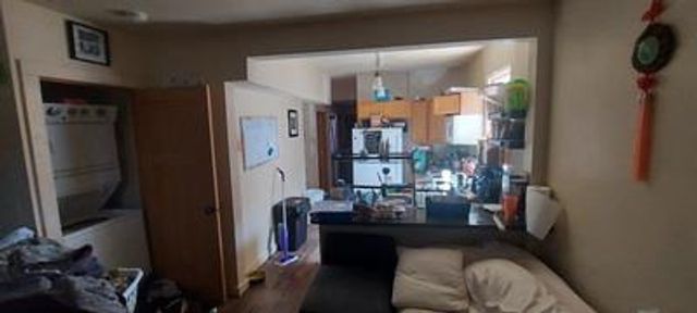 129 S Church Street, Whitewater, WI 53190