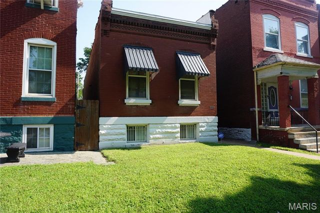 2223 Alberta Street, St Louis, MO 63118