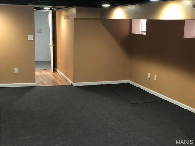 2223 Alberta Street, St Louis, MO 63118