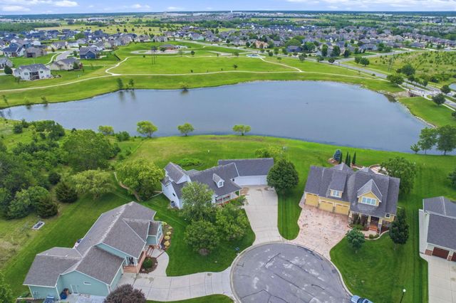 6918 E Summerside Ct, Bel Aire, KS 67226