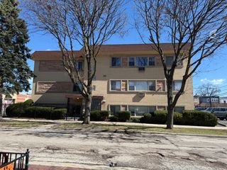 4757 N Keeler Avenue 101, Chicago, IL 60630