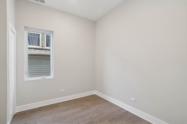 4839 W Huron Street 1, Chicago, IL 60644