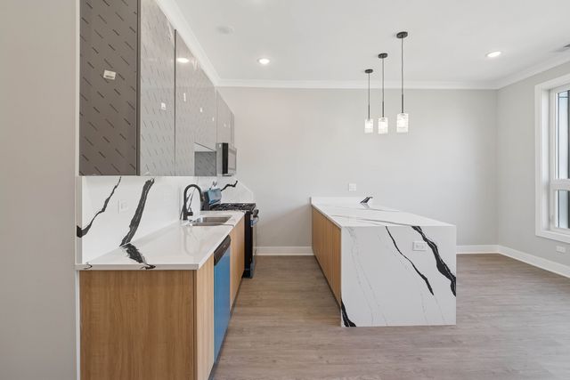 4839 W Huron Street 1, Chicago, IL 60644