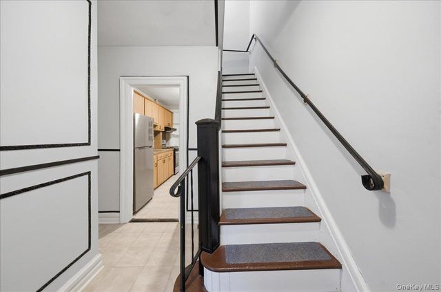 2712 Holland Avenue, Bronx, NY 10467