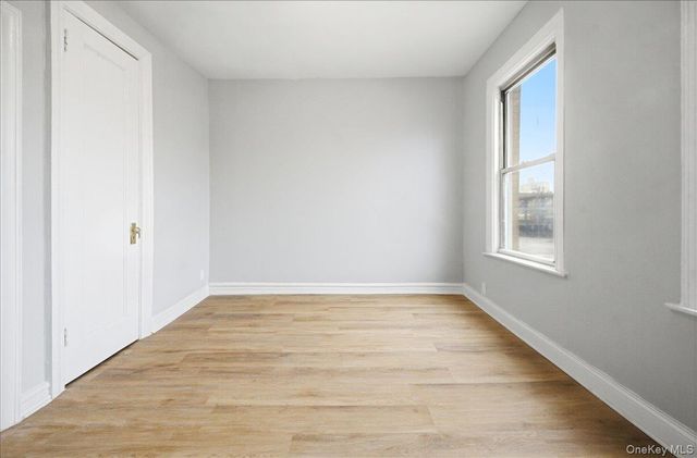 2712 Holland Avenue, Bronx, NY 10467