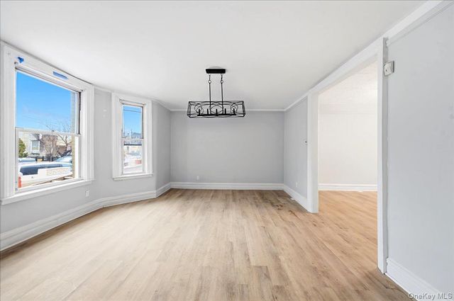 2712 Holland Avenue, Bronx, NY 10467