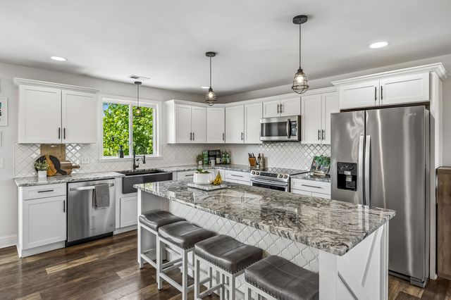 86 Ben Rd, Westmoreland, TN 37186