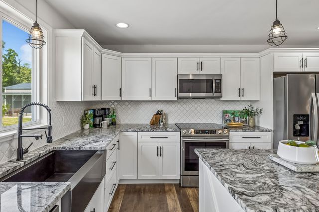86 Ben Rd, Westmoreland, TN 37186