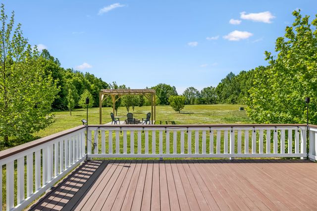 86 Ben Rd, Westmoreland, TN 37186