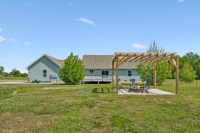 86 Ben Rd, Westmoreland, TN 37186