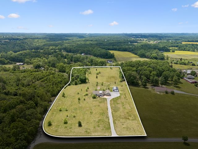 86 Ben Rd, Westmoreland, TN 37186