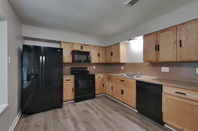 12211 Haroldson Forest Drive, Houston, TX 77044